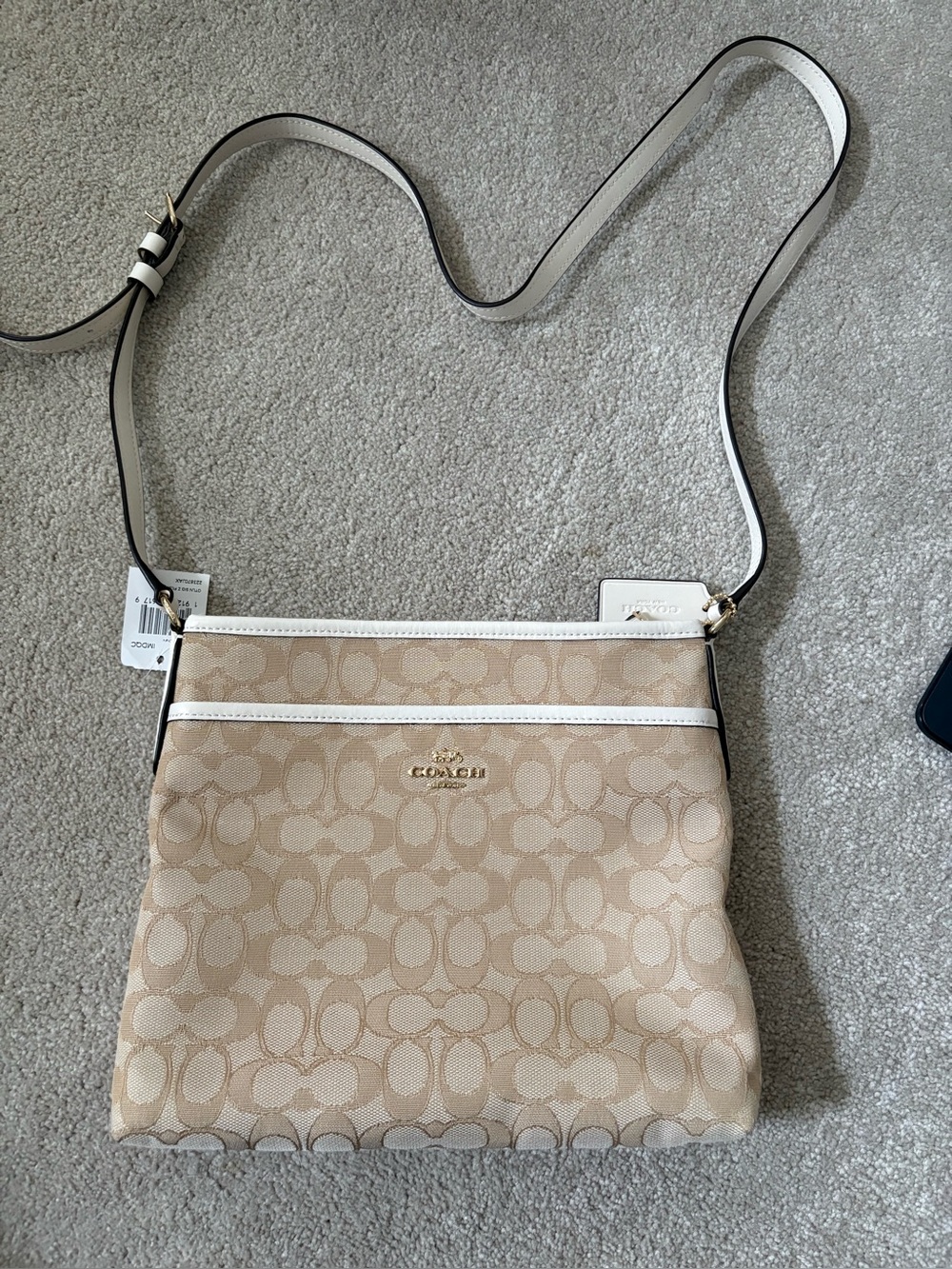 Coach signature canvas file Crossbody bag F29960 NWT Light khaki/chalk